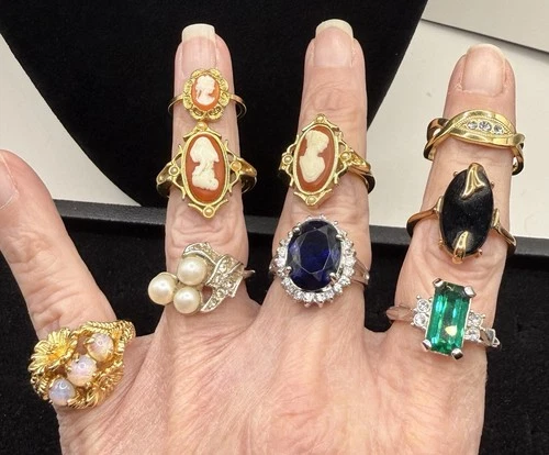 Lot Of 9 Vintage AVON Rings Costume Jewelry Several Cameo Rings