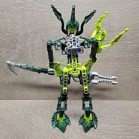 Parts and Pieces Lot LEGO Bionicles Figures 8985 8986 Glatorian Legends Vastus