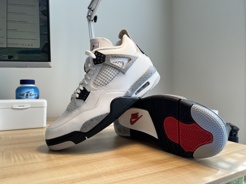 Nike Air Jordan 4 | White Cement - Men’s 11 | New DS with Box