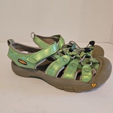 Keen Newport H2 Sandals Size 4 Youth Metallic Green Sport Waterproof Shoes
