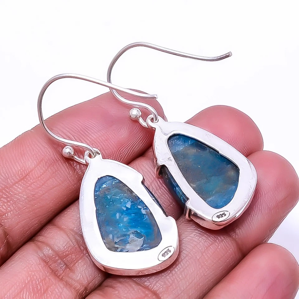 Brinco de prata esterlina 925 azul neon natural apatita -Bahia Mines 1,56" E30 - Imagem 2 de 4