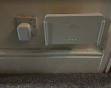 sky q booster bracket