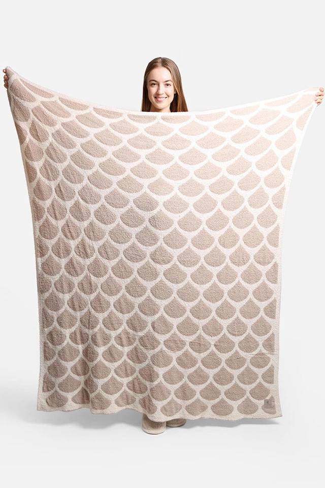 ScarvesMe Fleece Fuzzy Cozy Microfiber Soft Mermaid Scale Pattern Throw Blanket - Image 3 of 4