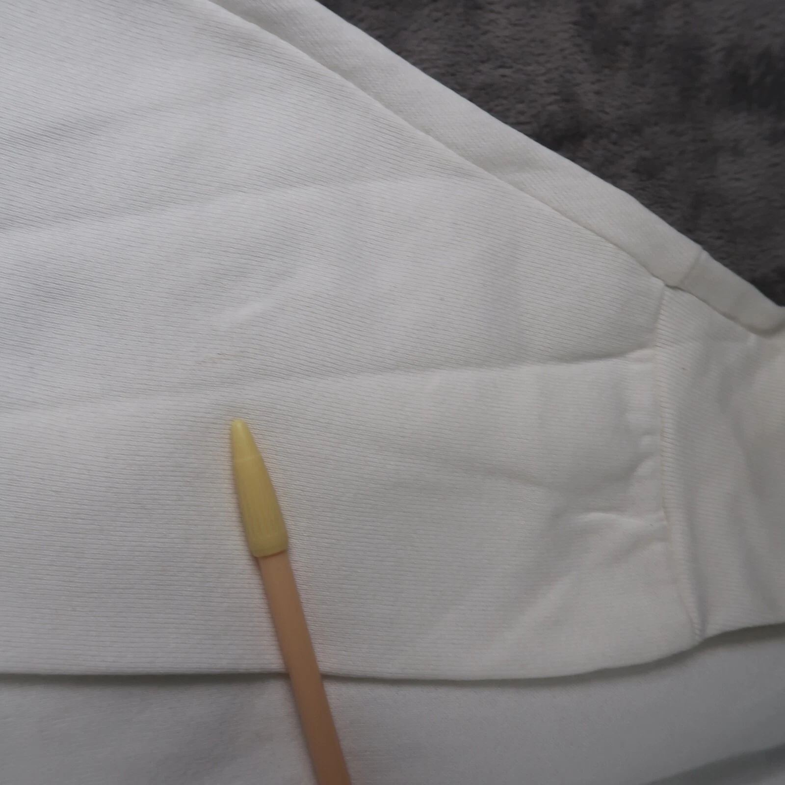 Vintage 90s Pooh Crewneck Sweatshirt Mens XL White Embroidered Made In USA