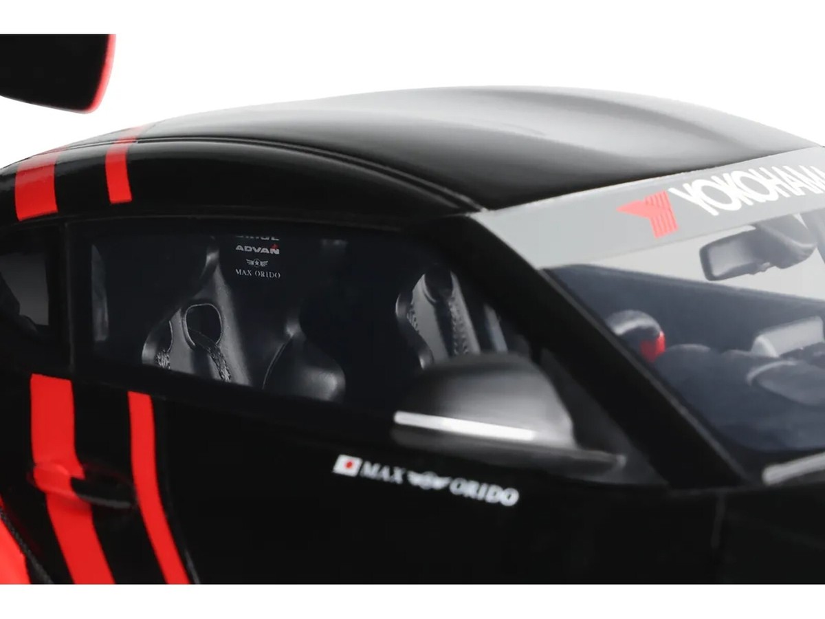 2020 TOYOTA SUPRA GR RHD ADVAN BLACK & RED 1/18 MODEL CAR BY GT