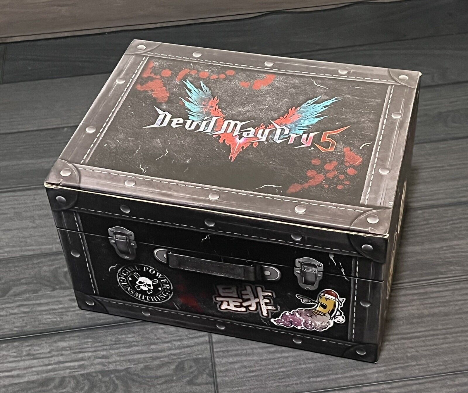 DMC: Devil May Cry - Asian Collector’s Edition Box X360 NEW & SEALED