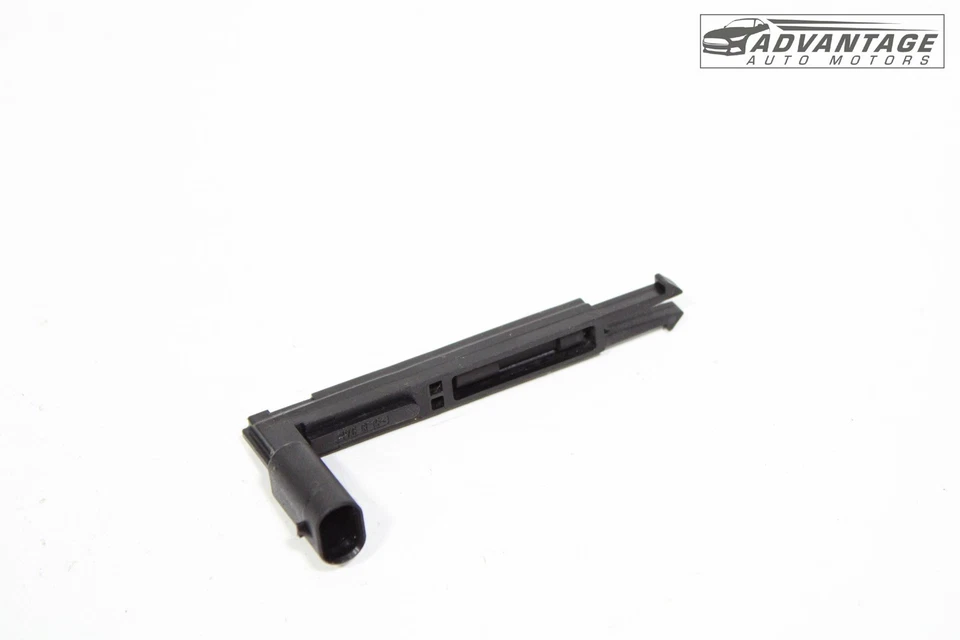 GMC SIERRA 2500 HD 2020-2025 doble cabina sensor indicador de nivel de líquido de frenos OEM Foto 2 de 4