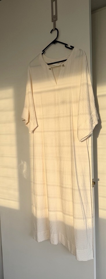 H&M Limited Edition Cream Chain Detail Maxi Kaftan Dress Loose Fit