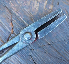 NICE 1/8"-3/8" BLACKSMITH FLAT / ROUND STK "ATHA" BLACKSMITH ANVIL TONGS PICK-UP