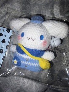 cinnamoroll crochet keychain 