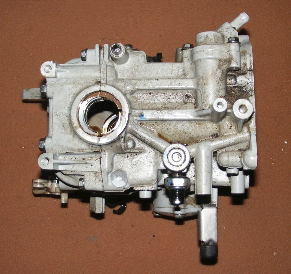 Johnson 9.9 HP 4 Stroke Crankcase Assembly PN 5036173 Fits 2005-2007 - Image 2 of 4