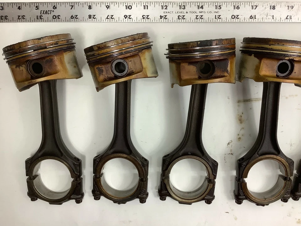 Audi A8L 2006 AWD Quattro 4,2 L motor V8 pistón con biela juego de 8 OEM+ Foto 2 de 4