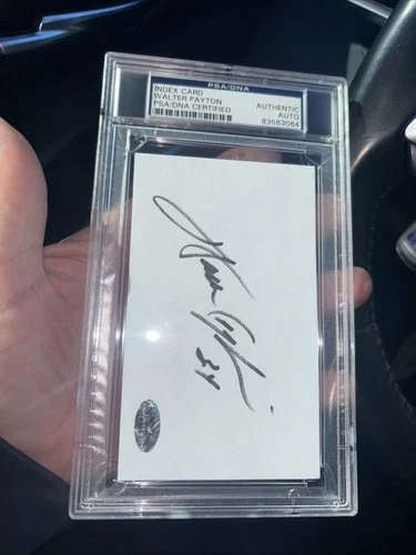 Walter Payton Autographed Index Card - PSA/DNA (Black Ink)