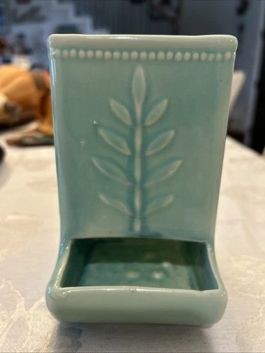 SHAWNEE Pottery TURQUOISE Fern Wheat match box holder USA