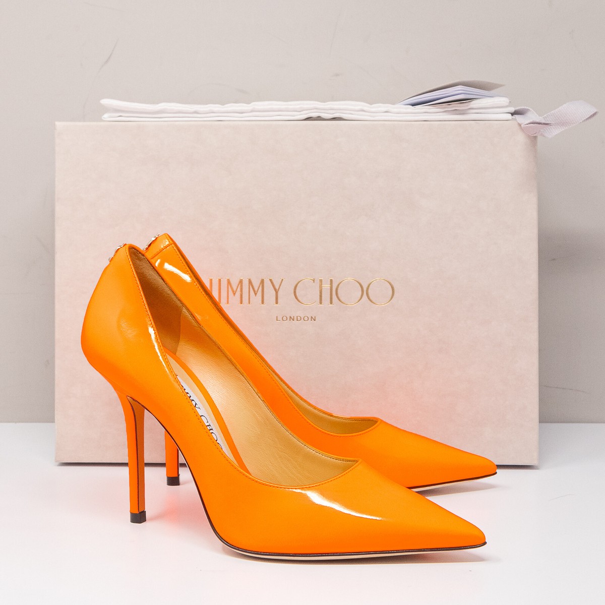 Jimmy Choo オレンジ フラットシューズ 楽天市場】JIMMY CHOO ジミーチュウ スニーカー HAWAII オレンジ
