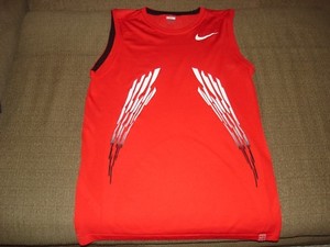 nike sleeveless tennis shirt