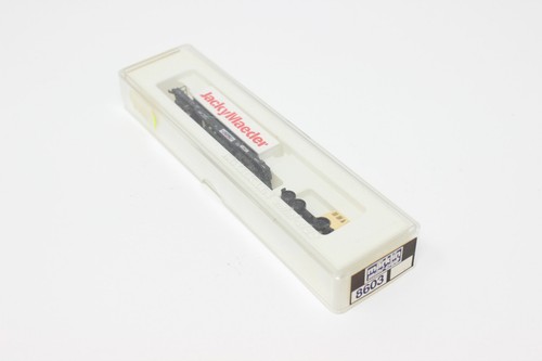 Z Scale Marklin 8603 Piggy-Back Flat Car with Jacky Maeder Trailer, Tractor NIB - Picture 8 of 8