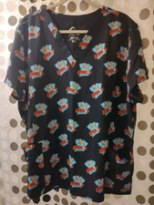Prints By Maevn "Super Heroes Wear Scrubs " Scrub Top 2XL / XXL