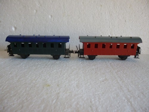 TRIX RENFE SET LOCOMOTORA DIESEL + 2 COCHES HO - Imagen 8 de 9