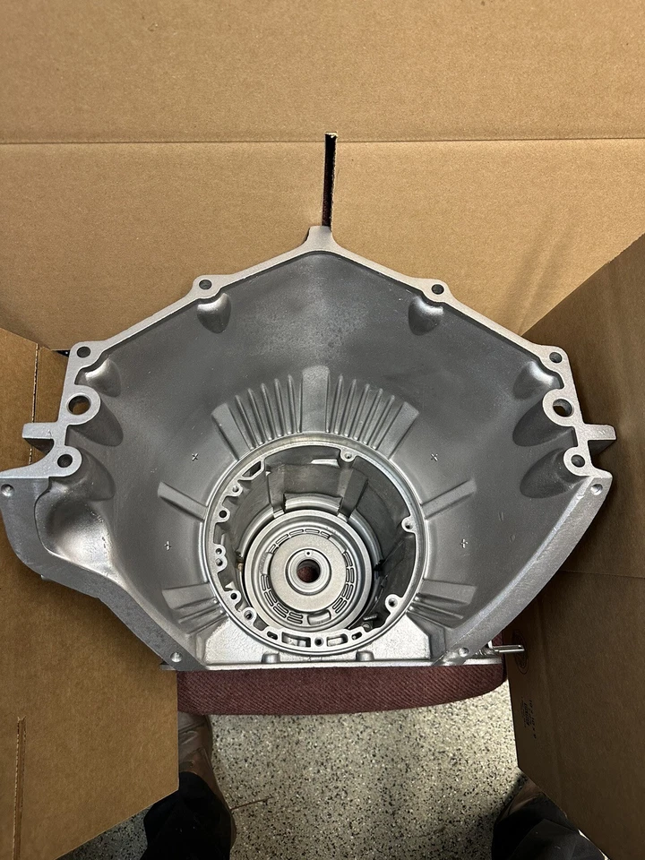 PPOWEGLIDE GMC CHEVY TRANSMISSION ALUMINUM CASE ONLY EMPTY  - Image 3 of 4