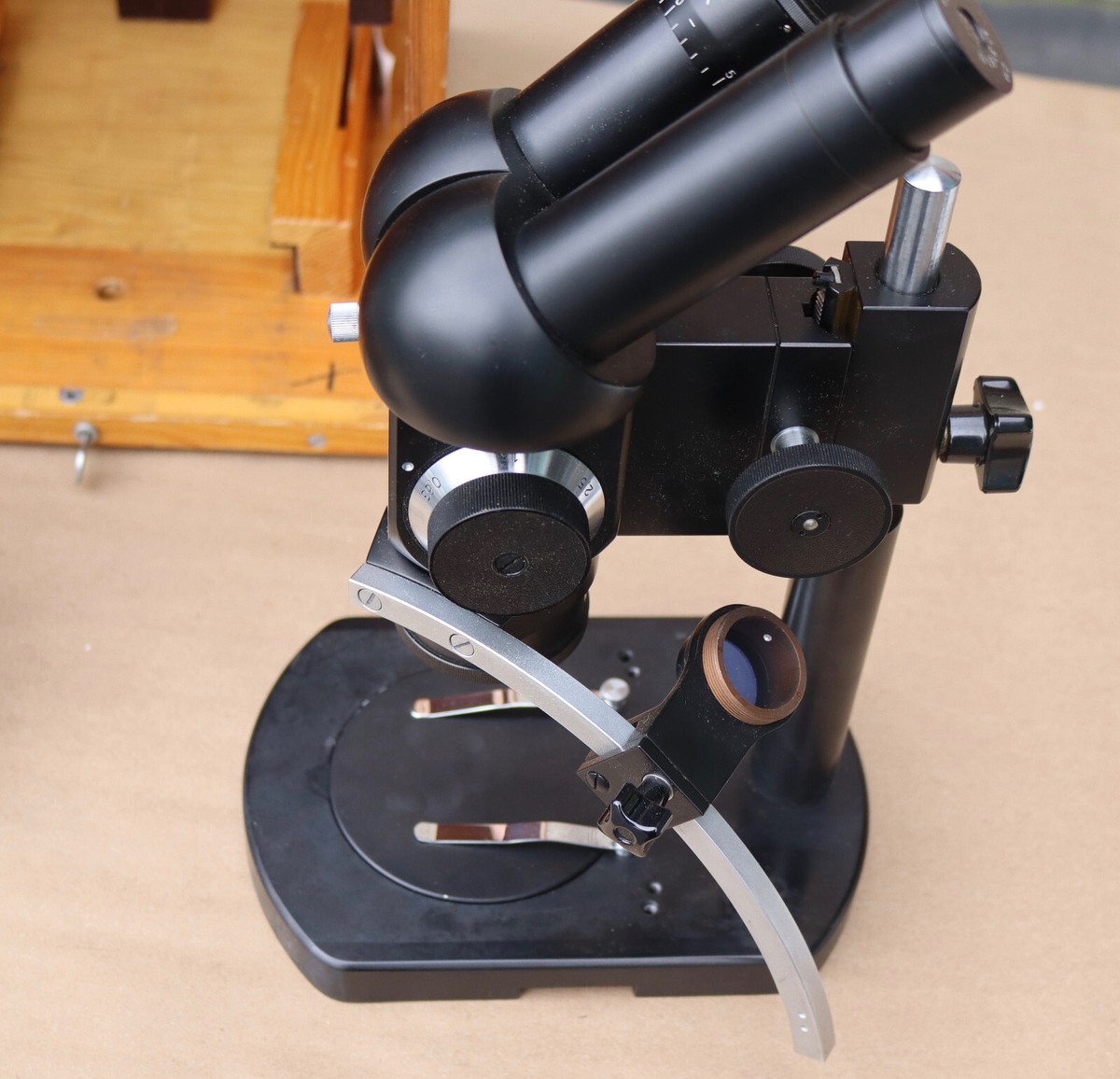 Vintage Carl Zeiss Jena Black Microscope w/ Objectives Vintage Carl Zeiss Jena Black Microscope w/ Objectives