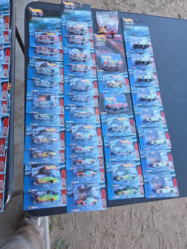 Lot of 80 Hot Wheels 1:64 Diecast: 1999 RACING Nascar Deluxe Kyle Petty - Image 4 of 4