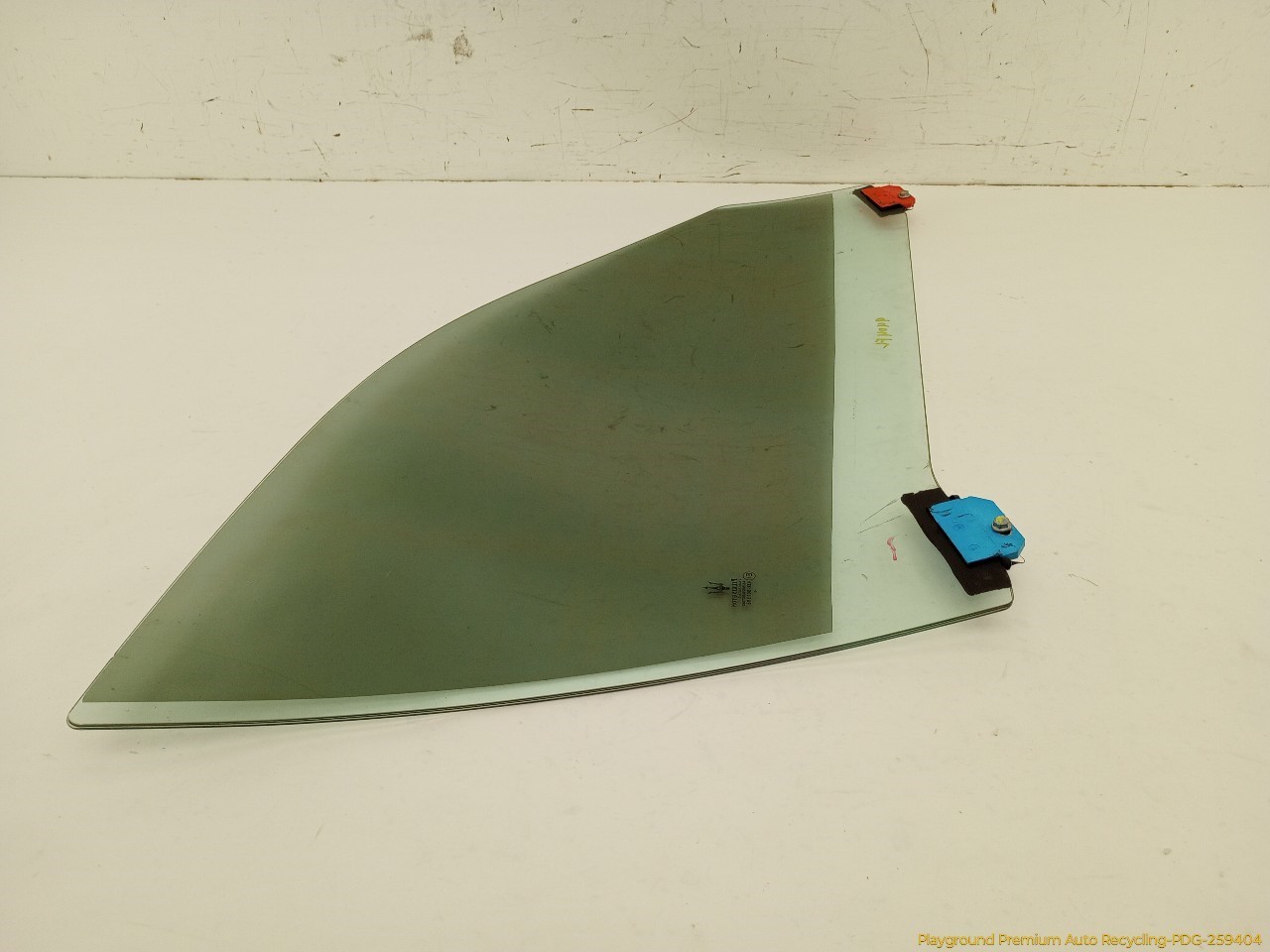 Maserati Quattroporte 2003-2012 FRONT+LEFT Door glass