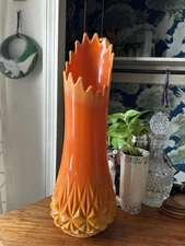 Vintage L.E. Smith Mcm Orange Bittersweet Slag Swung Glass Vase Diamond Butt