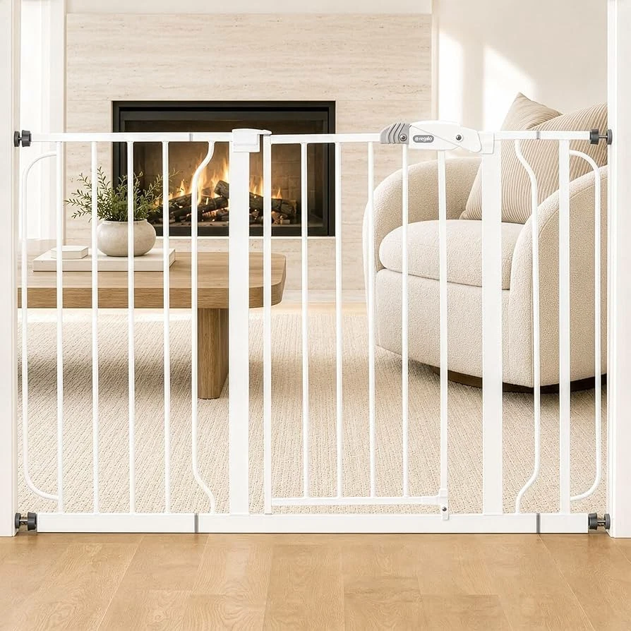 Regalo Safety Extra Wide Baby Safety Gate, Fits 73.6-122cm, Extendable white