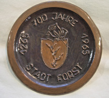 Forst 700 Jahre 1265 - 1965 Stadt Forst Kupfer Reliefbild mit Wappen Wandh&auml;nger