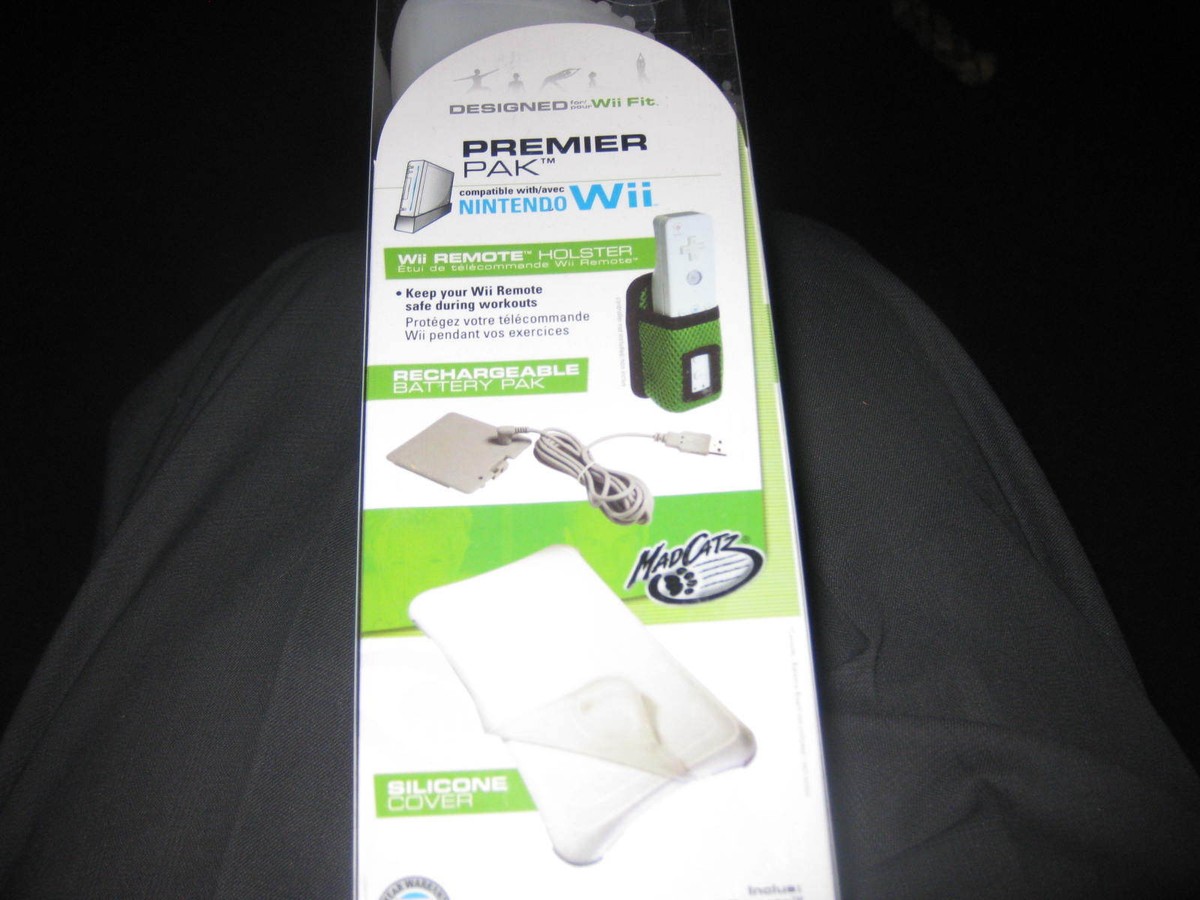 Madcatz Premier Pak Designed For NINTENDO Wii Fit Holster/Battery