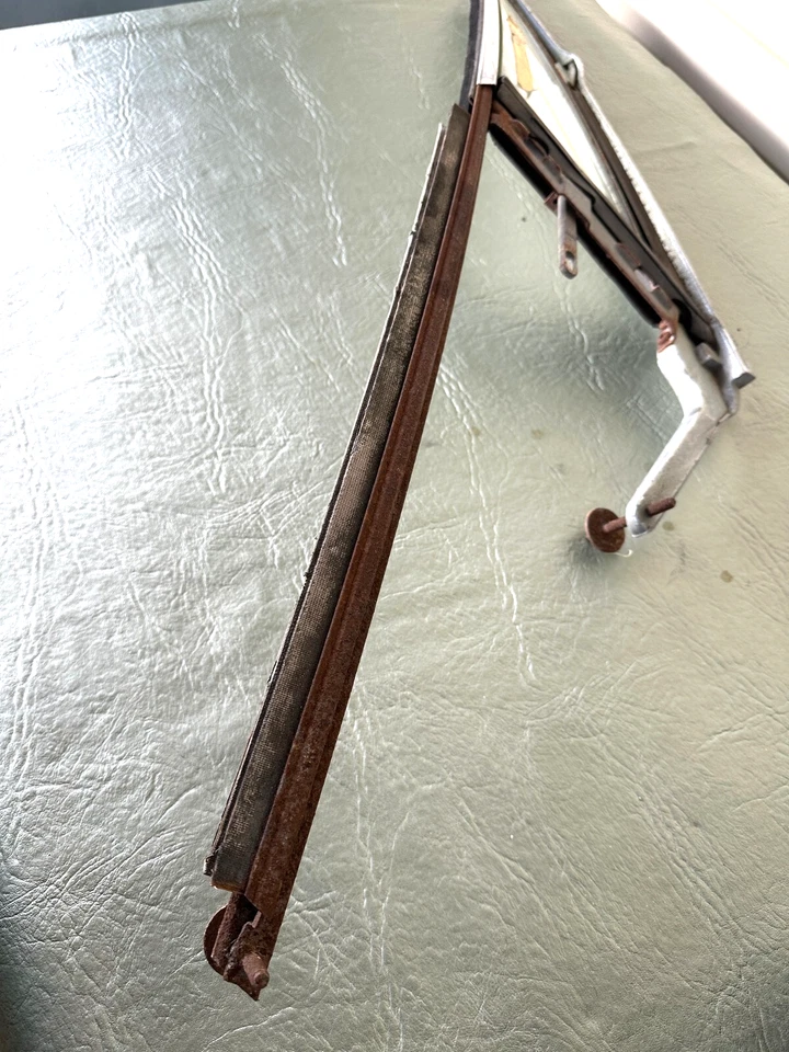 1967-68 Cadillac купе Deville вентиляционное крыло правое окно кабриолет OEM #8046 - Изображение 2 из 4