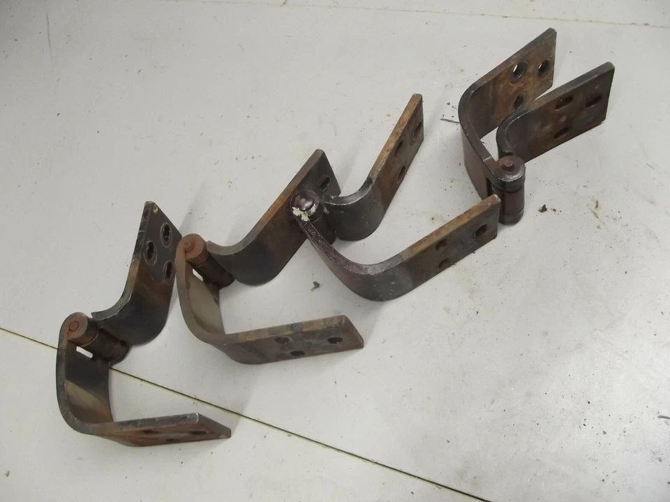 1960 - 1966 CHEVROLET SUBURBAN TRUCK REAR DOOR HINGES chevy carryall 1963 1964 - Image 4 of 4