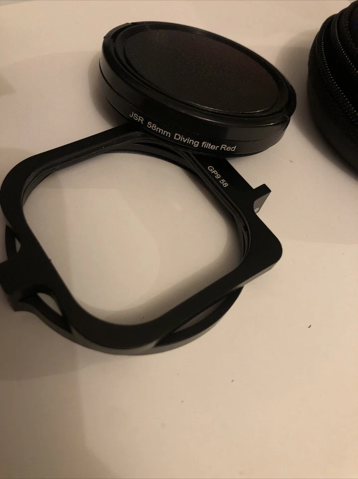 JSR 58 mm Full Red Color Lens Filter Dive  Camera Lens GP9 58 With Case - Image 2 of 2