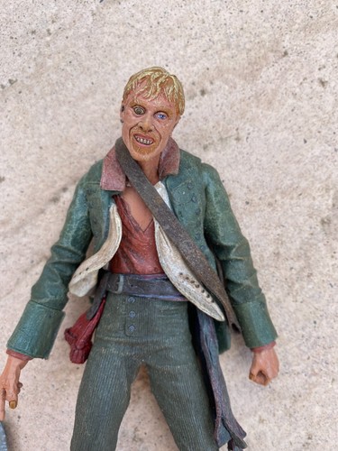 FIGURA NECA PIRATAS DEL CARIBBE MALDICIÓN LA PERLA NEGRA RAGETTI SERIE 2 - Imagen 2 de 7