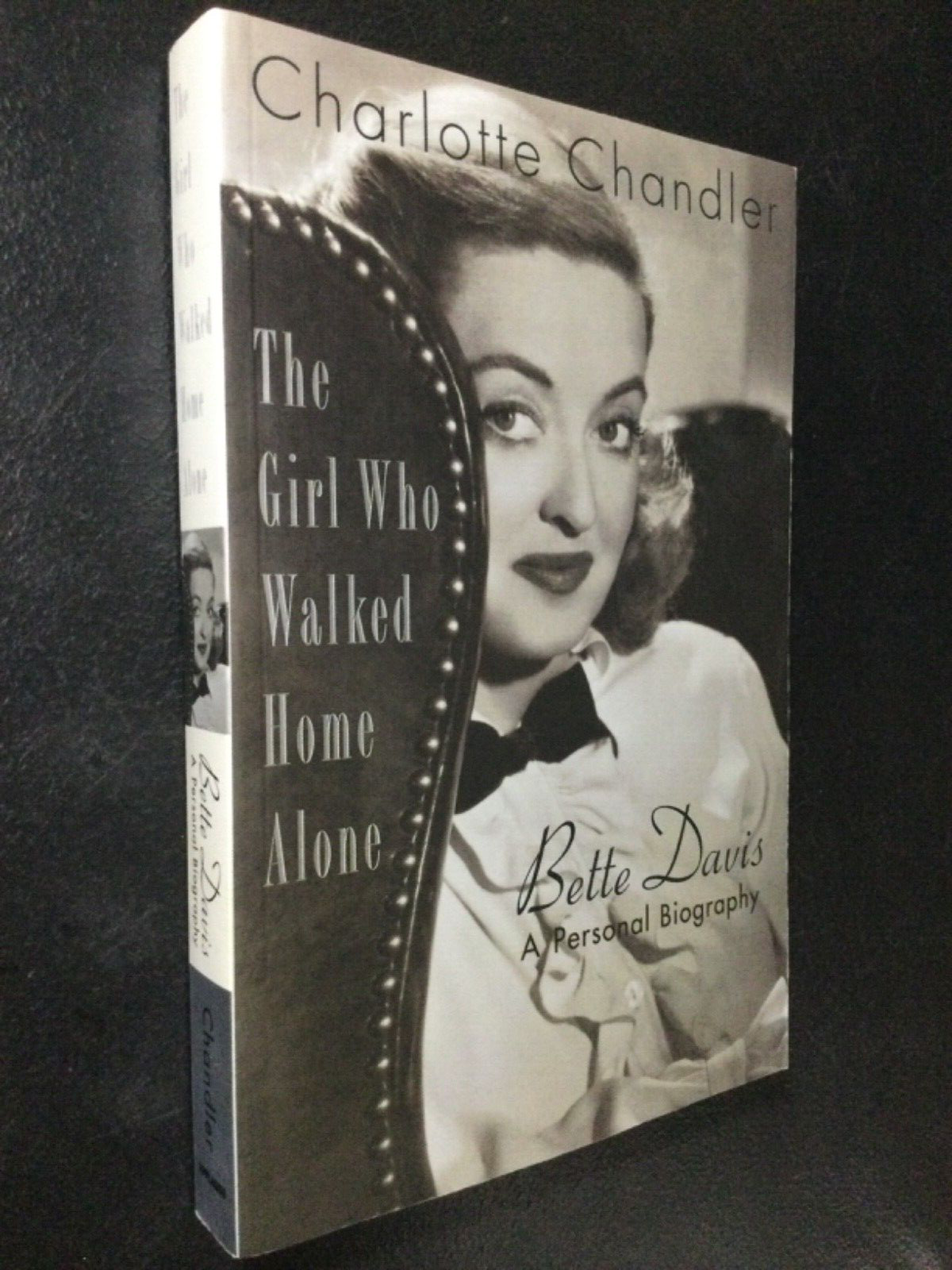 The Girl Who Walked Home Alone, Charlotte Chandler 2007 Softcover (Brand New)