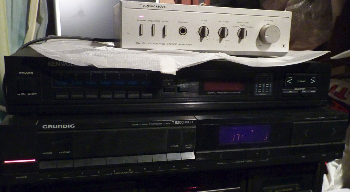 Tuner Hi-Fi Grundig T8200 MK II – FM/AM – Sorties RCA – Problème D'écran – Occasion Testé