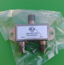 (2 PCS) DLS 2-Way Splitter 950-2050 MHz 1 Port DC Pass