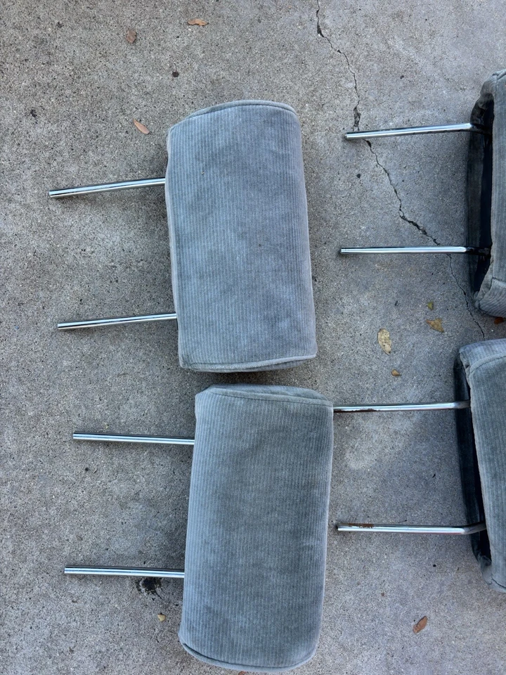 1986-1988 Toyota Cressida Sedan Head Rest (Green) OEM - Imagen 3 de 4