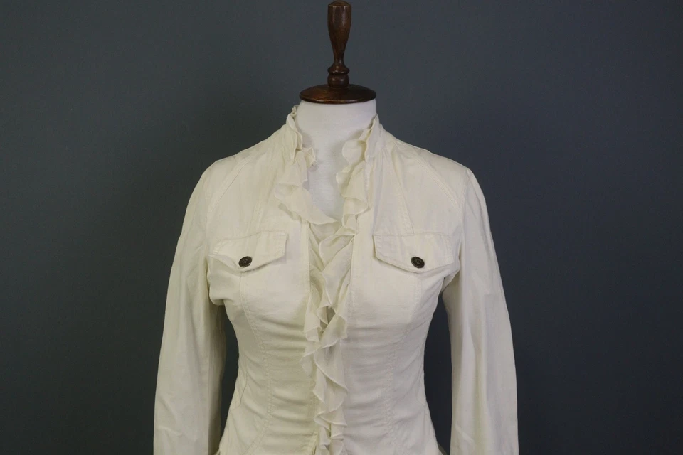 Chaqueta corta Versace Jeans Couture blanca manga larga con volantes talla 26/40 Foto 2 de 4