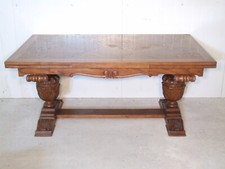 EF 1567 Schöner Tisch Kastanie  Neo Renaissance ausziehbar Frankreich um 1950