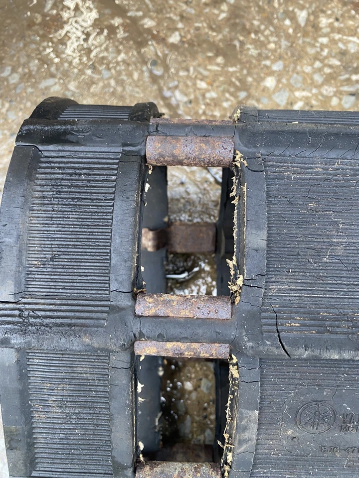 YAMAHA ENTICER ET340 Excel III fabricante de equipamento original RUBBER DRIVE TRACK 8j6-47110-01 15x108.56 - Imagem 3 de 4