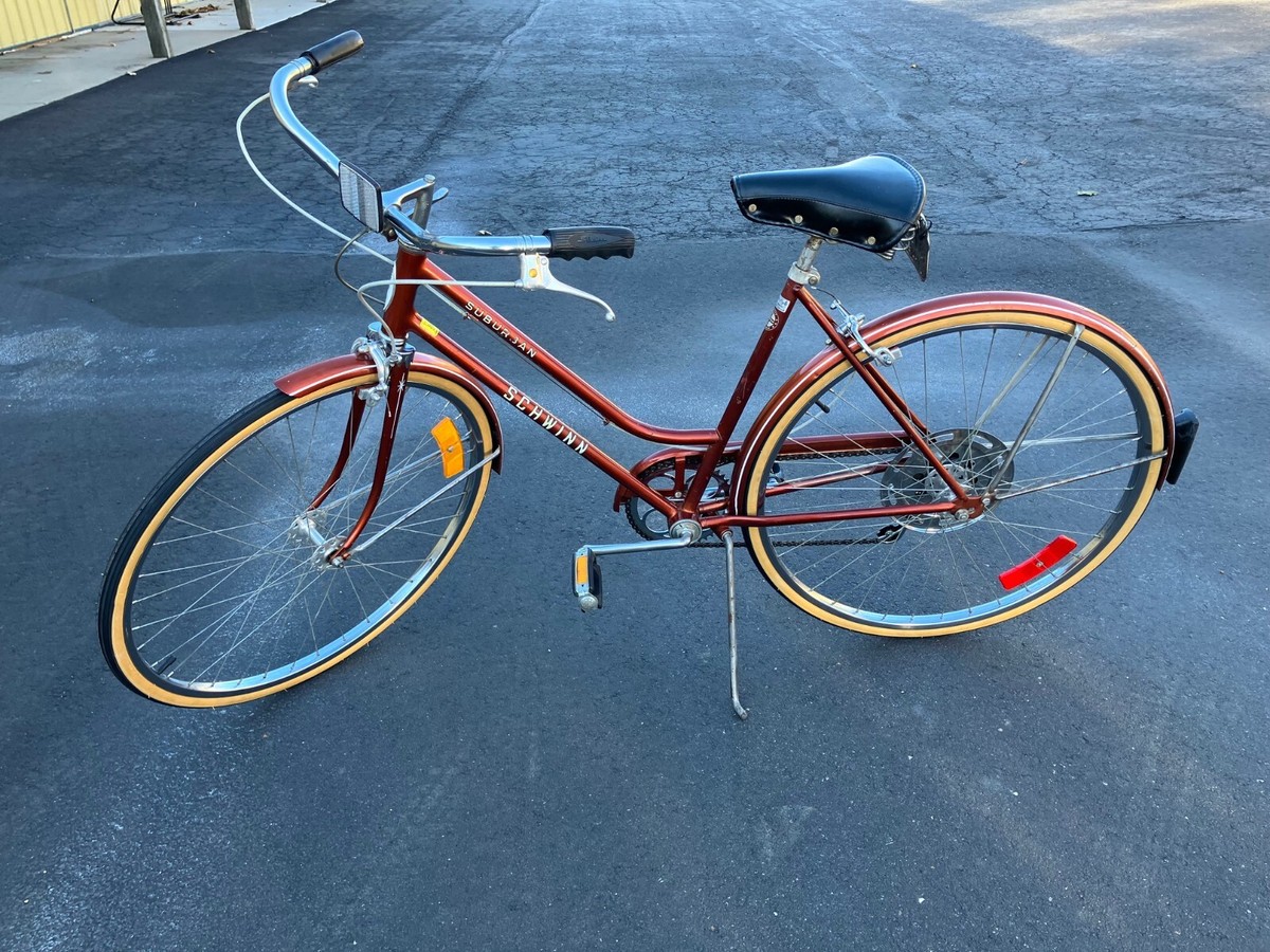 Schwinn SUBURBAN シュウィン ビンテージ 1984 Schwinn Suburban Vintage Touring Road Bike XX-Small