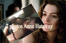 2 PHOTOS -  Anne HATAWAY     -� 417 -01 -�  20x27cm   (7,8" x 11")