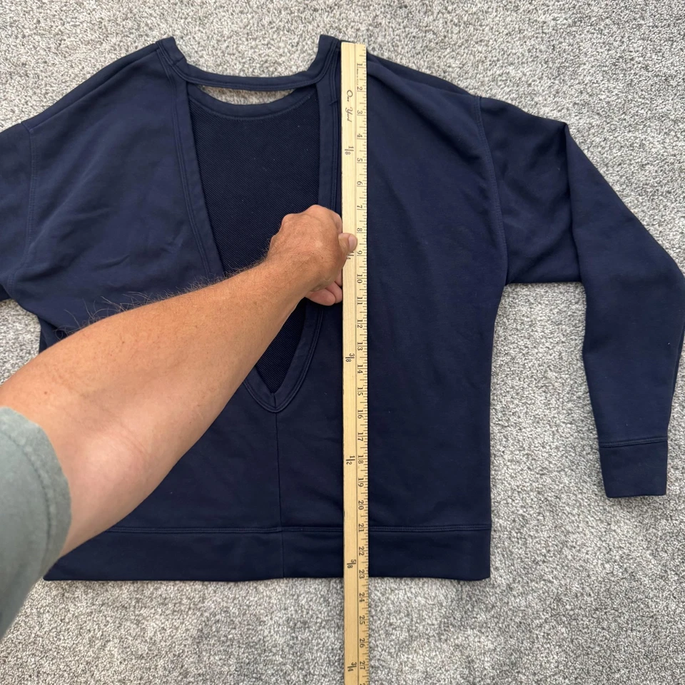 Nike Sudadera Mujer Pequeña Cuello Redondo Pullover Versa Espalda Abierta 938901-451 Foto 2 de 4