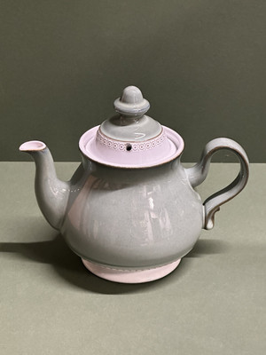 Denby Venice Green Renaissance Collection Teekanne mit Fuß