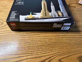 LEGO ARCHITECTURE: New York City (21028) NEW & Sealed