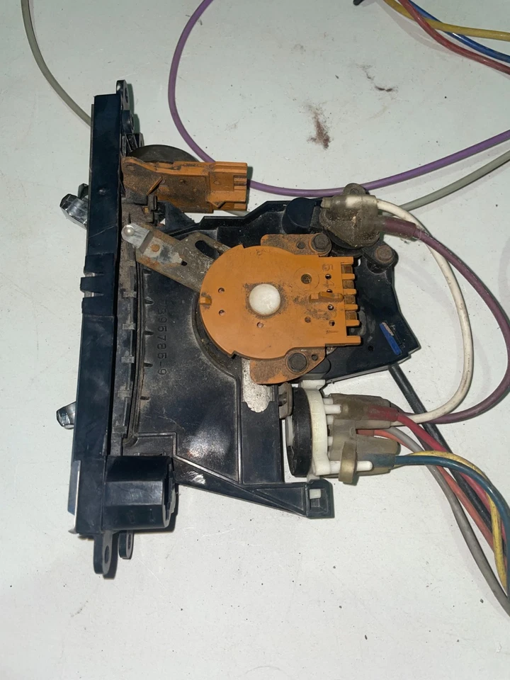 1970s 1980s GM Buick Chevrolet HVAC Climate Temperature Control Unit 78957859 - Image 4 of 4