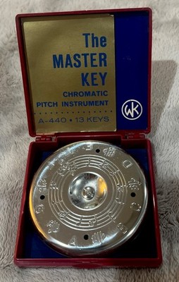The Master Key Chromatic Pitch Instrument A-440 13 Keys -Wm. Kratt, (MK1 - F ).