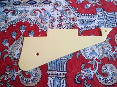 PICKGUARD GIBSON LES PAUL CREAM 1 FALTE NEU CREME